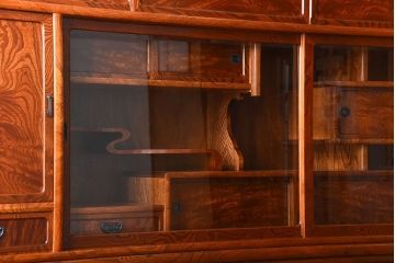 中古　特大サイズ!玉杢の極めて美しい最高級欅茶箪笥