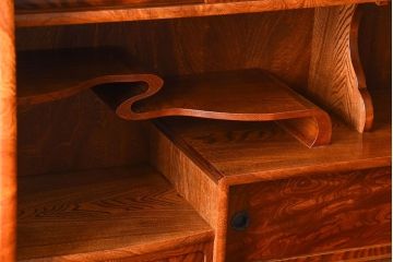 中古　特大サイズ!玉杢の極めて美しい最高級欅茶箪笥