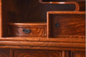 中古　特大サイズ!玉杢の極めて美しい最高級欅茶箪笥