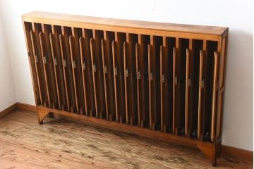 レトロ家具　和製アンティーク　番号付きがレトロかわいい　鍵付き傘立て