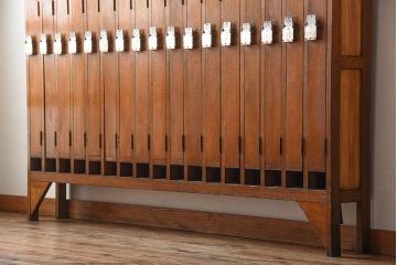 レトロ家具　和製アンティーク　番号付きがレトロかわいい　鍵付き傘立て