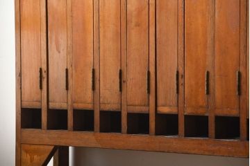 レトロ家具　和製アンティーク　番号付きがレトロかわいい　鍵付き傘立て