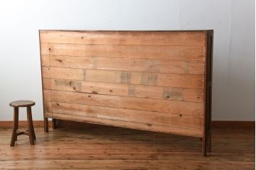 レトロ家具　和製アンティーク　番号付きがレトロかわいい　鍵付き傘立て