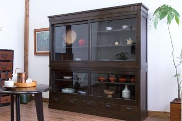 アンティーク家具　和製アンティーク　大正ロマン!落ち着いた雰囲気のガラス戸棚