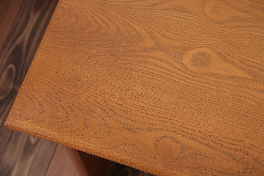 ブランド家具　富士ファニチア　ビンテージのセンターテーブル