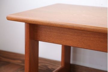 ブランド家具　富士ファニチア　ビンテージのセンターテーブル