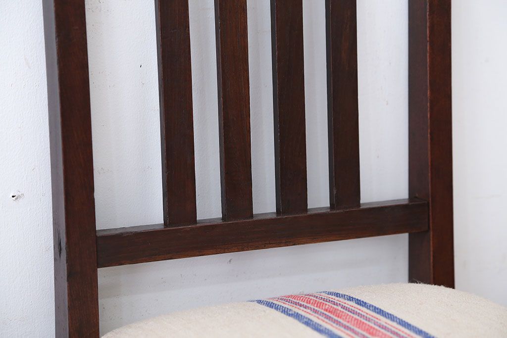 アンティーク家具　和製アンティーク　アンティークリネン座面!シンプルなダイニングチェア