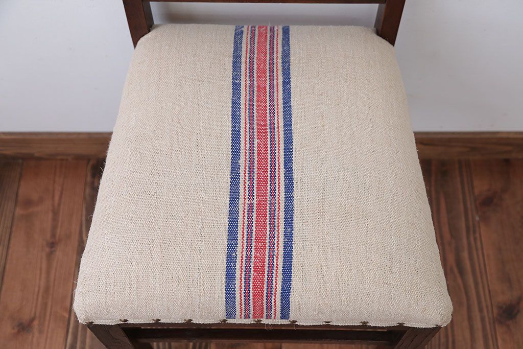 アンティーク家具　和製アンティーク　アンティークリネン座面!シンプルなダイニングチェア