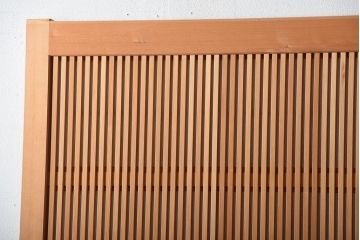 中古美品　木味を楽しめる美しさ　檜・杉材の高級格子戸2枚セット