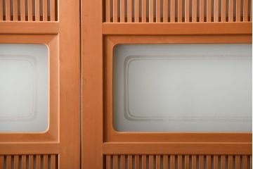 中古美品　木味を楽しめる美しさ　檜・杉材の高級格子戸2枚セット
