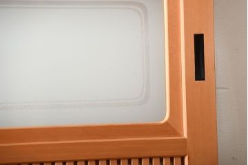 中古美品　木味を楽しめる美しさ　檜・杉材の高級格子戸2枚セット