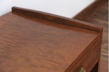 アンティーク家具　和製アンティーク　古い木製の2杯小引き出し付き文机