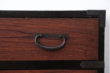 アンティーク家具　古民具・骨董　前面欅材のアンティーク衣装箪笥