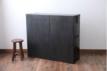 アンティーク家具　古民具・骨董　前面欅材のアンティーク衣装箪笥