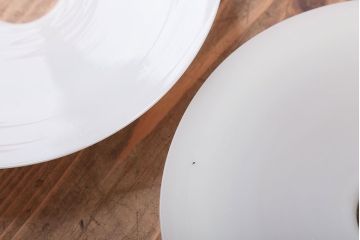 昭和レトロ　白いガラスのアンティーク平笠照明