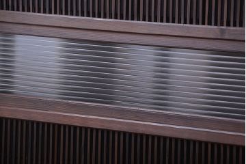古民具・骨董　腰板欅材!裏障子付き格子戸4枚セット