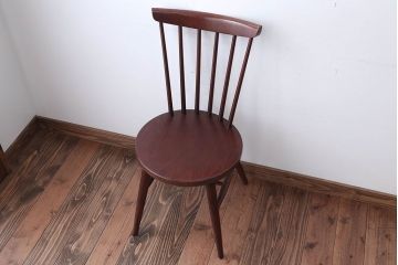 中古　秋田木工　レトロなスピンドルチェア(ダイニングチェア)(1)