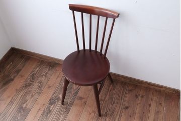 中古　秋田木工　レトロなスピンドルチェア(ダイニングチェア)(2)