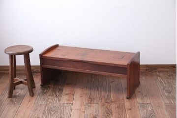 アンティーク家具　和製アンティーク　引き出し2杯付き!古い木製の文机