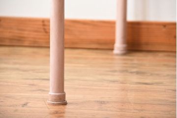 アンティーク家具　アンティークペイント　キュートな色のアイアン折り畳みベッドフレーム