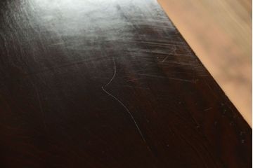 中古　北海道民芸家具　シックな脚付きサイドボード(2)