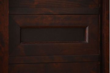 中古　北海道民芸家具　シックな脚付きサイドボード(2)