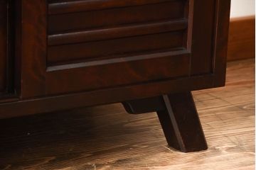 中古　北海道民芸家具　シックな脚付きサイドボード(2)
