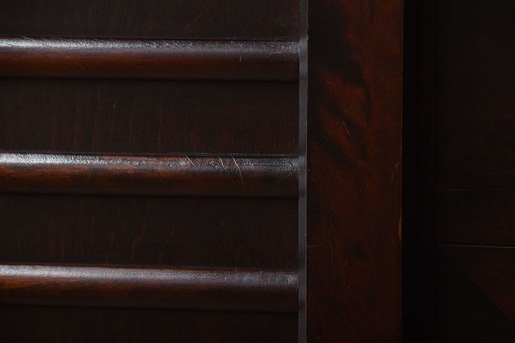 中古　北海道民芸家具　シックな脚付きサイドボード(2)