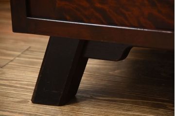 中古　北海道民芸家具　シックな脚付きサイドボード(2)