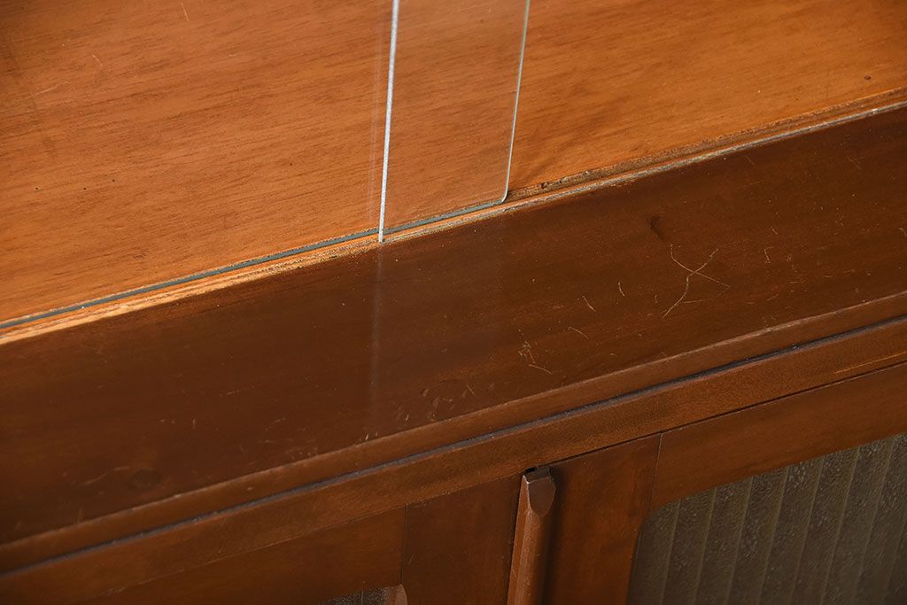 アンティーク家具　和製アンティーク　モールガラス入り!上品なアンティーク本箱