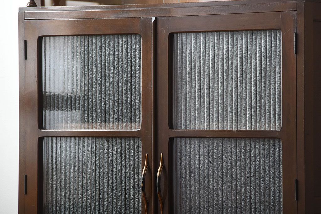 アンティーク家具　和製アンティーク　モールガラス入り!上品なアンティーク本箱