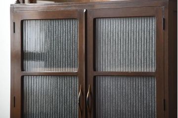 アンティーク家具　和製アンティーク　モールガラス入り!上品なアンティーク本箱