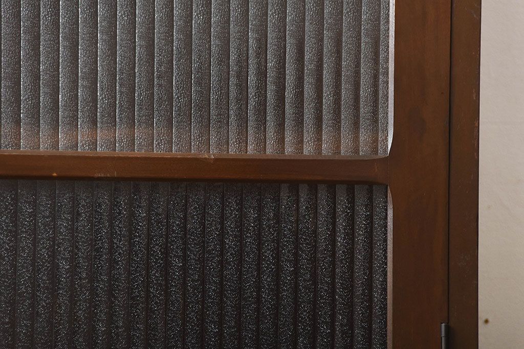 アンティーク家具　和製アンティーク　モールガラス入り!上品なアンティーク本箱