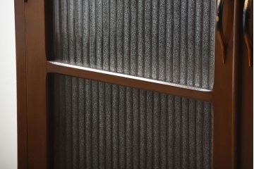 アンティーク家具　和製アンティーク　モールガラス入り!上品なアンティーク本箱