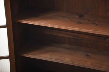 アンティーク家具　和製アンティーク　モールガラス入り!上品なアンティーク本箱