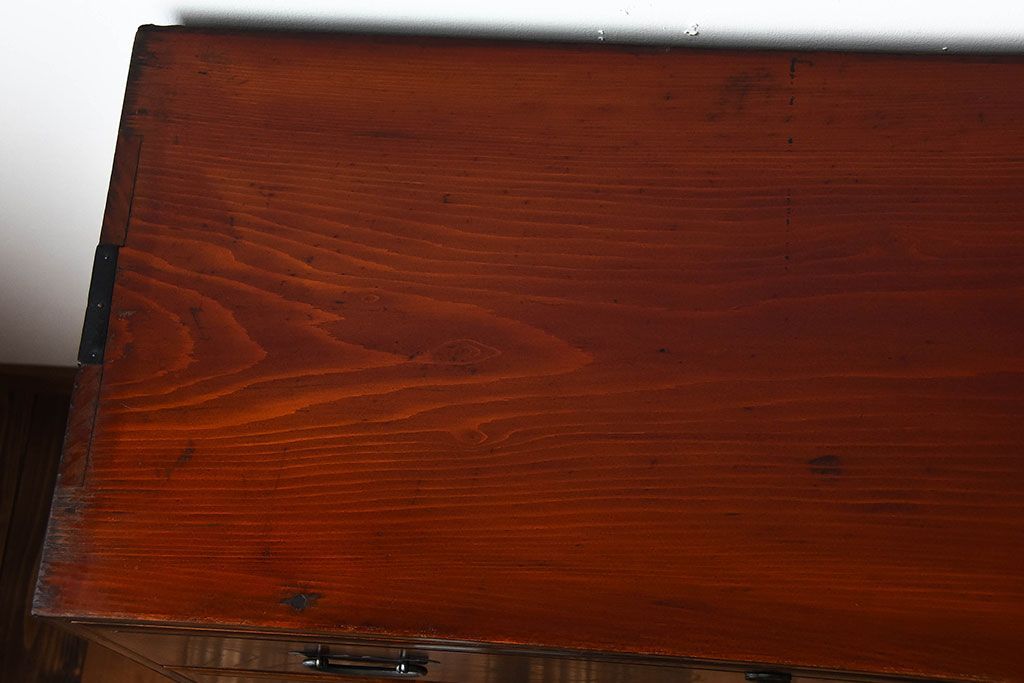 アンティーク家具　和製アンティーク　面取りが上品な前面欅材の高級衣装箪笥(1)