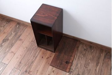 アンティーク家具　和製アンティーク　倹飩(けんどん)式扉の小物収納用木製戸棚