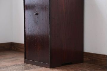 アンティーク家具　和製アンティーク　倹飩(けんどん)式扉の小物収納用木製戸棚