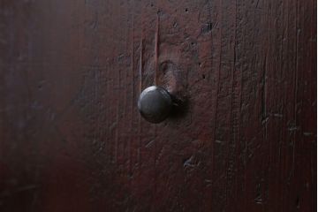 アンティーク家具　和製アンティーク　倹飩(けんどん)式扉の小物収納用木製戸棚