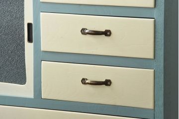 レトロ家具　昭和レトロ　ペイントがかわいいアンティークチェスト