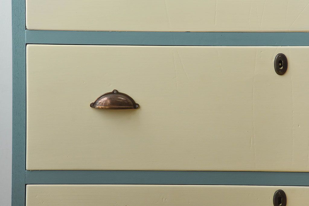 レトロ家具　昭和レトロ　ペイントがかわいいアンティークチェスト