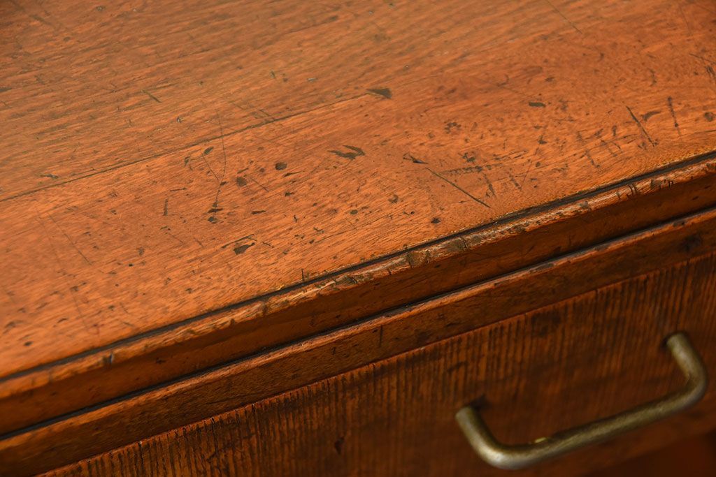 レトロ家具　和製アンティーク　シンプルで小ぶりな昭和レトロスタイルのアンティーク片袖机(デスク)