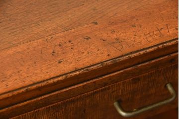 レトロ家具　和製アンティーク　シンプルで小ぶりな昭和レトロスタイルのアンティーク片袖机(デスク)