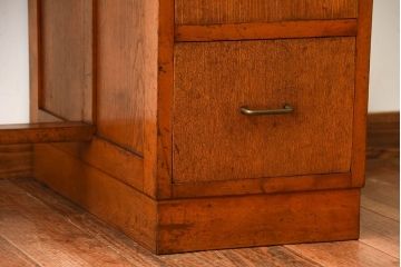 レトロ家具　和製アンティーク　シンプルで小ぶりな昭和レトロスタイルのアンティーク片袖机(デスク)