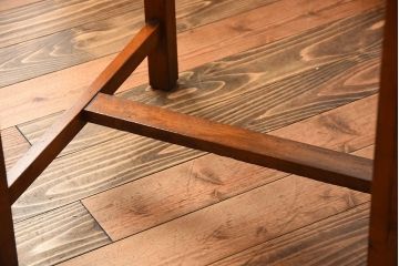 レトロ家具　和製アンティーク　シンプルで小ぶりな昭和レトロスタイルのアンティーク片袖机(デスク)