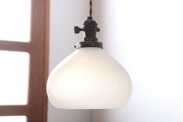 和製アンティーク　オパールガラスのレトロな電笠照明(天井照明)