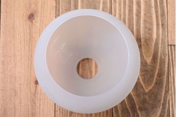 和製アンティーク　オパールガラスのレトロな電笠照明(天井照明)