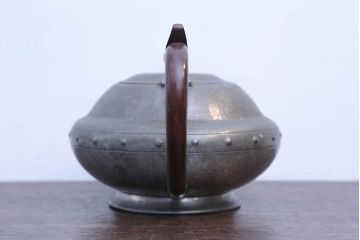 アンティーク雑貨　イギリスアンティーク　W&Co HOMELAND ピューター(錫)製ティーポット