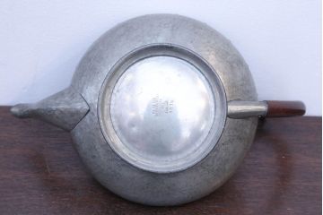 アンティーク雑貨　イギリスアンティーク　W&Co HOMELAND ピューター(錫)製ティーポット