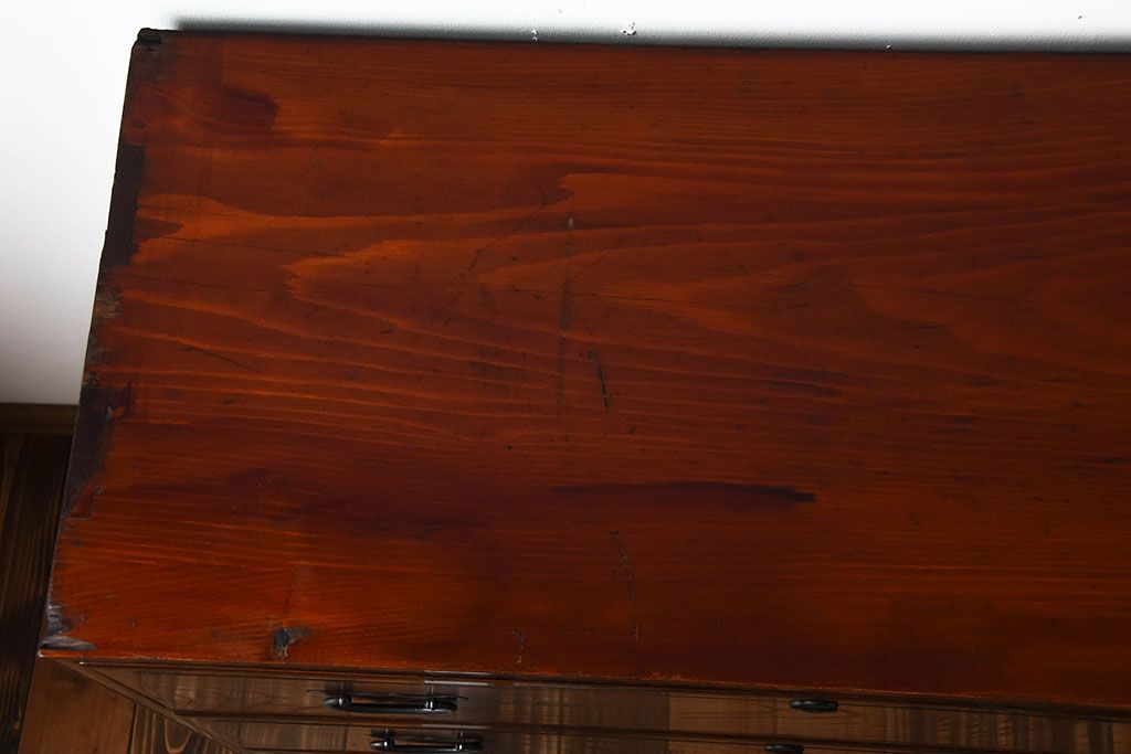 アンティーク家具　和製アンティーク　面取りが上品な前面欅材の高級衣装箪笥(2)